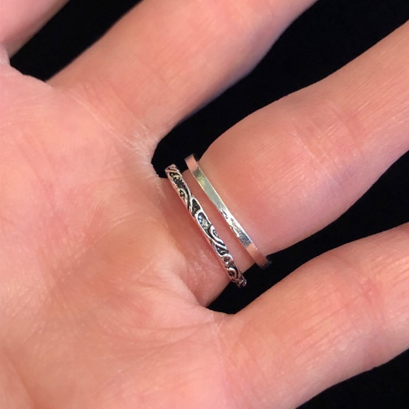 Elegant Silver Stacking Rings - Picture 4 of 9